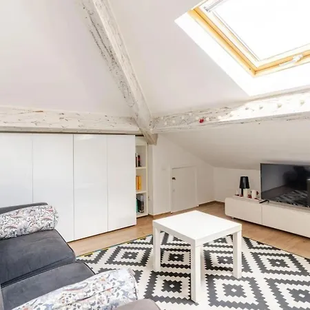 Mansarda In Pieno Centro - 500mt Da Ariston E Ciclabile Apartament