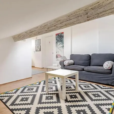 Appartement Mansarda In Pieno Centro - 500mt Da Ariston E Ciclabile San Remo