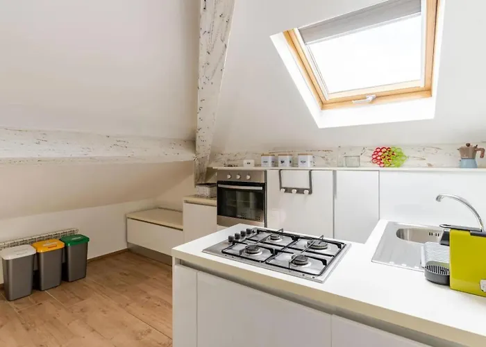 Mansarda In Pieno Centro - 500mt Da Ariston E Ciclabile Appartamento Sanremo